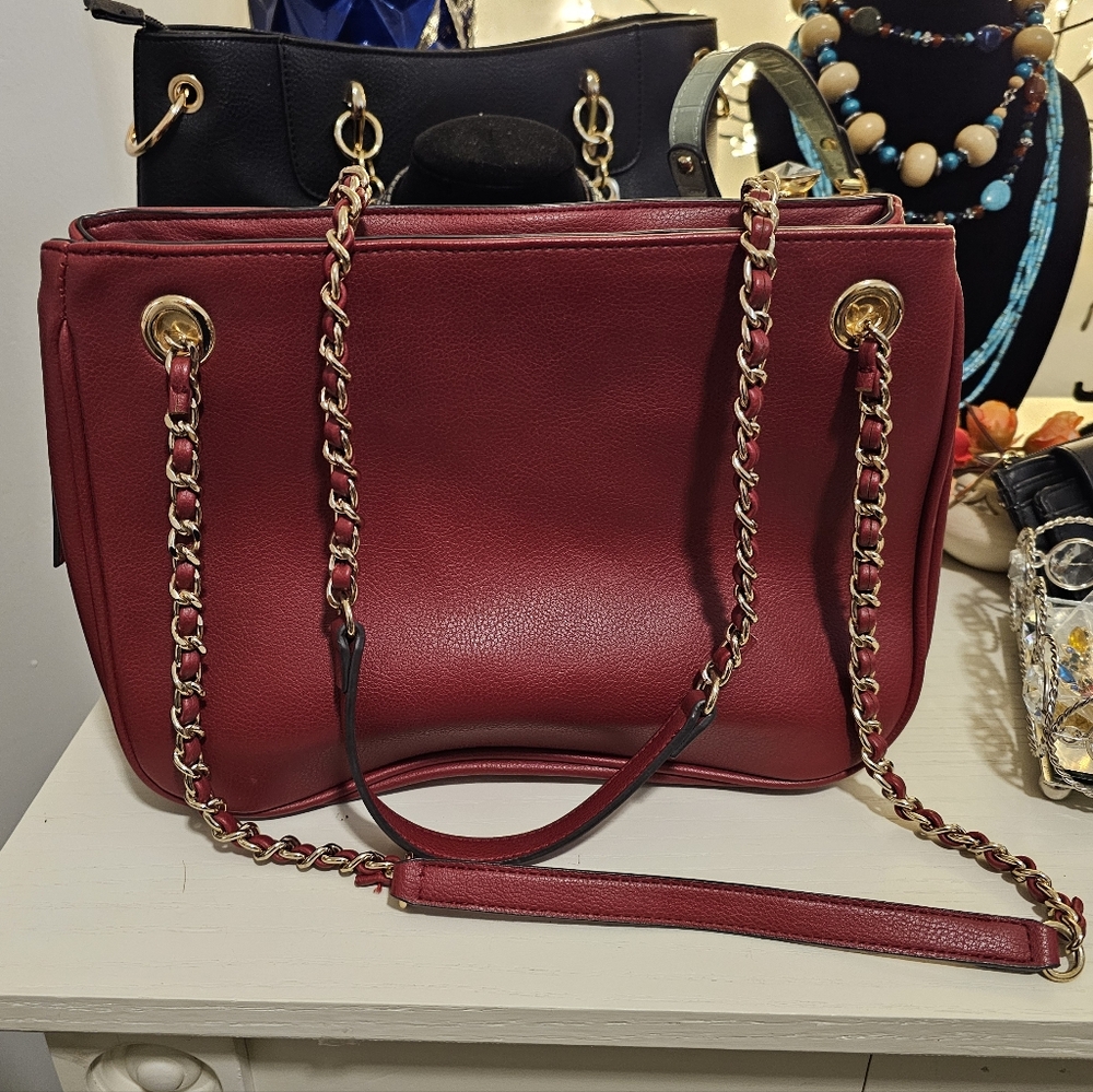 Red Shoulder Purse "Beautiful" - Picture 2 of 7